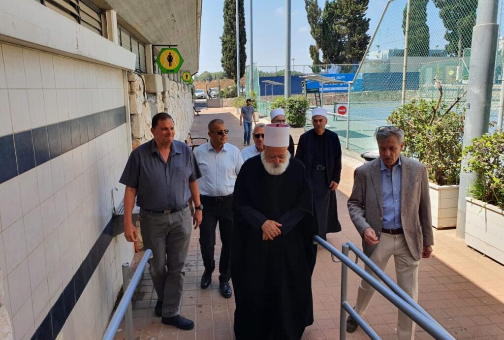 Blog featured story image for Sheikh Mowafak Tarif, Spiritual Leader of the Druze Community in Israel Makes Historic visit to Israel Tennis and Education Centers